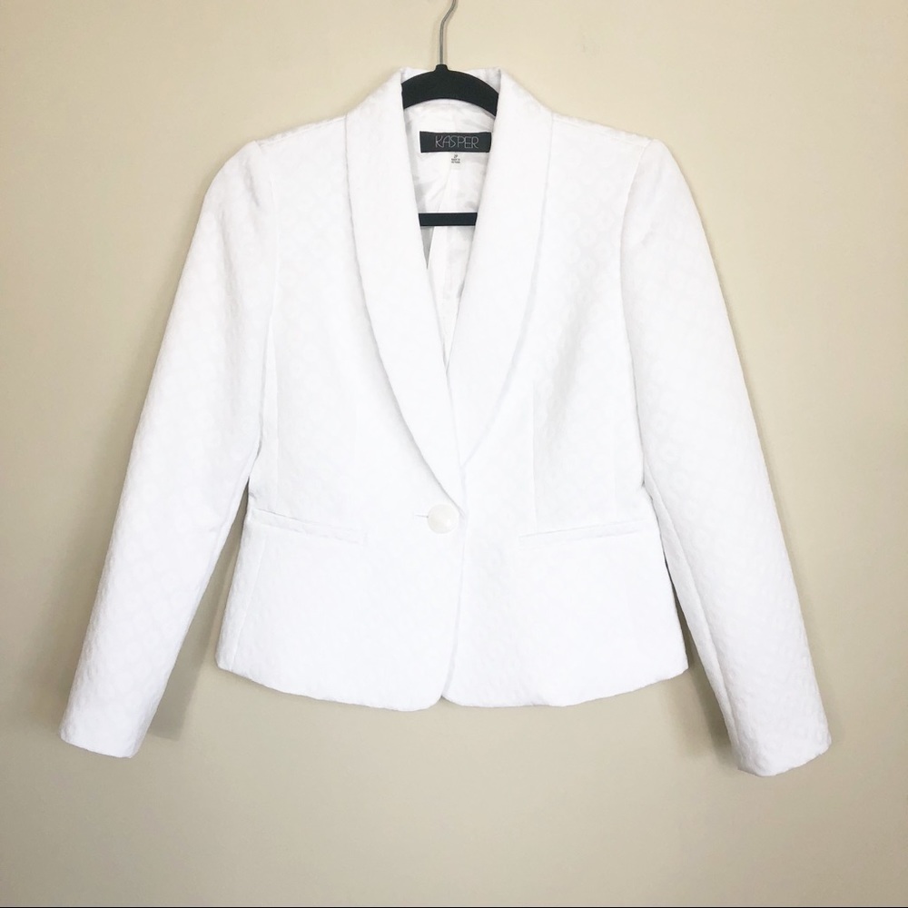 White Women’s Kasper Blazer Sz.2P